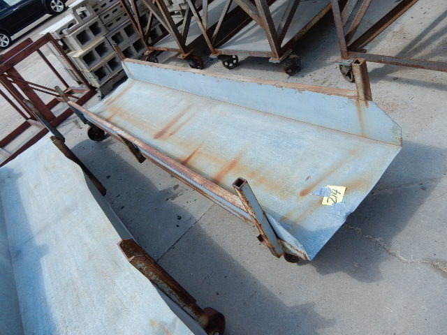 lot 214 image: Sheet Metal Strap Transport Cart