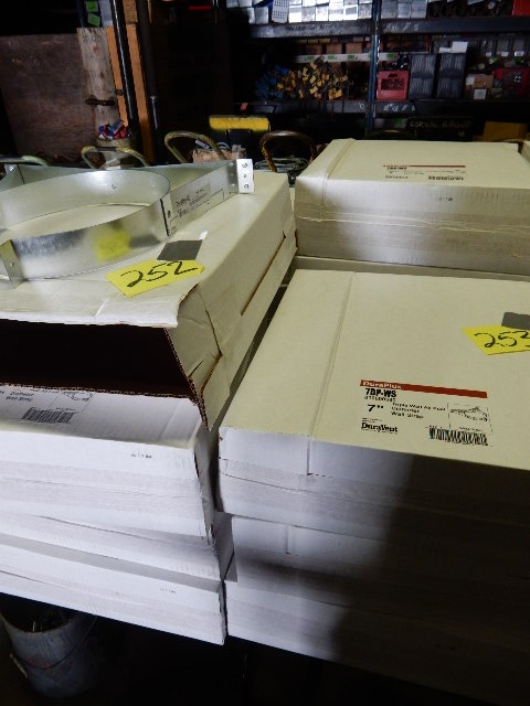 lot 252 image: 14.. DURAPLUS, Triple Wall All Fuel 7 in Diameter Wall Stop