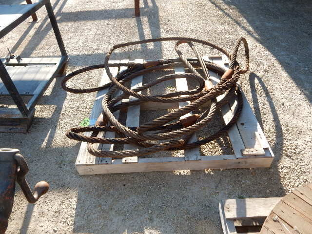 lot 56 image: Pair of 1 14 in Steel Choker Cables