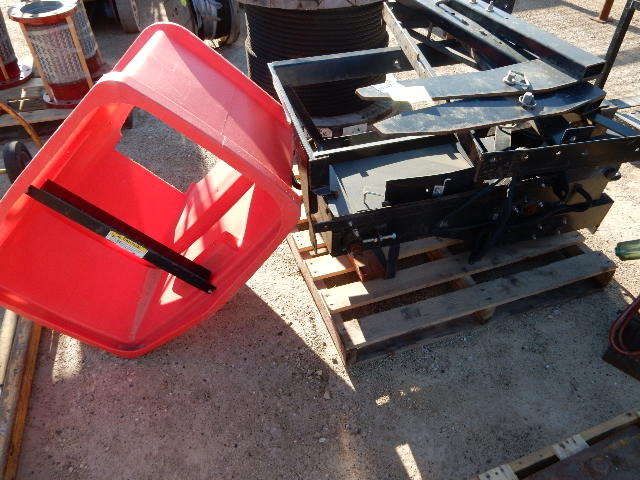 lot 62 image: WESTERN Pickup Sanding Unit.