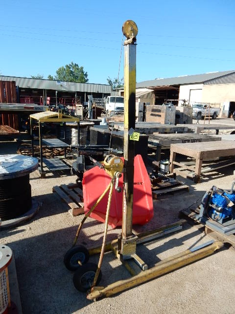 lot 63 image: 520 Lift