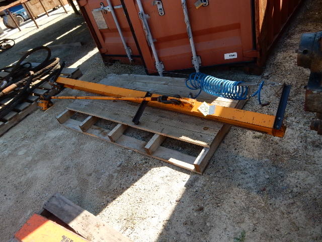 lot 286 image: JIB CRANE for Ibeam