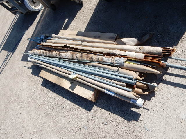lot 282 image: Pallet of Threaded Pipe