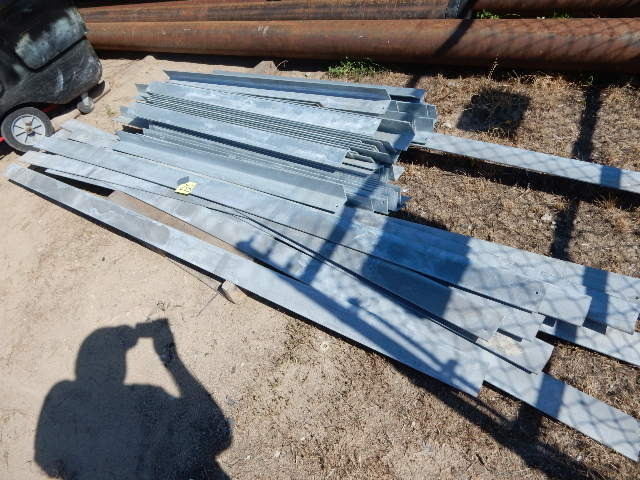 lot 283 image: Lot of Steel Angle Iron