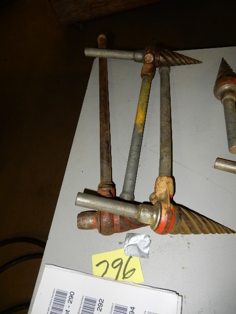lot 296 image: 3 Spiral pipe reamers