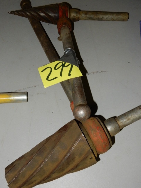 lot 299 image: 2 Spiral Pipe Reamers,
