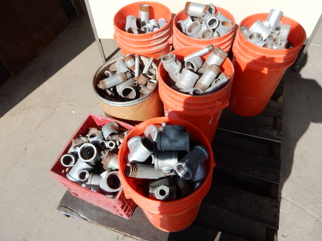 lot 180 image: Buckets of Iron fittings, nipples, Ts etc
