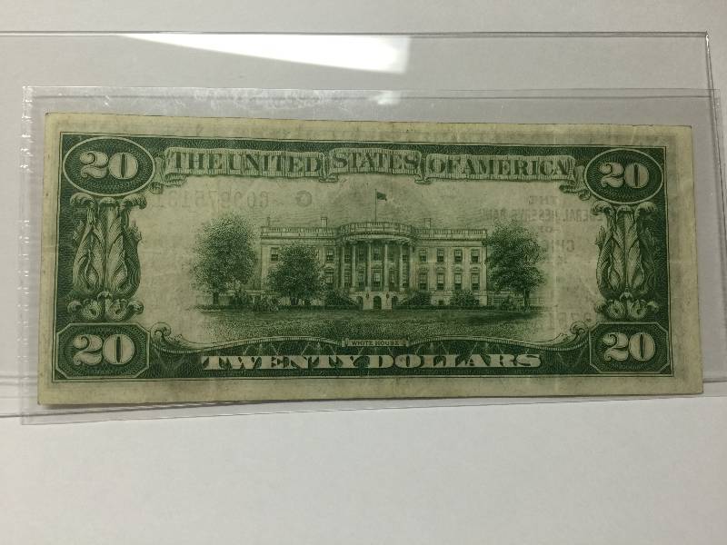 lot 19 image: 1929 $20 Federal Reserve Bank of Chicago