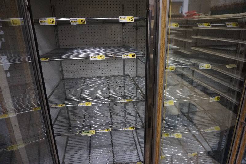 lot 6 image: Zero Zone Brand 3 Door Grocery Store ProduceMeat Cooler With Adjustable Shelving