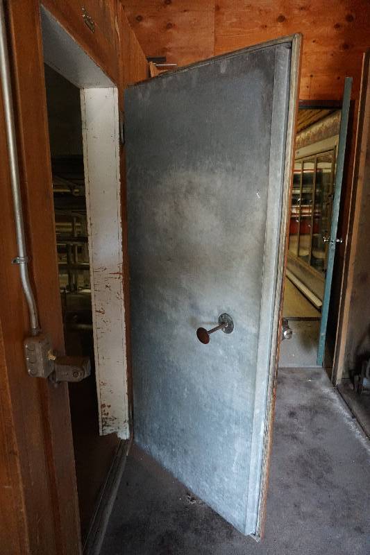 lot 13 image: Superior Products Brand Heavy Duty Cooler Door