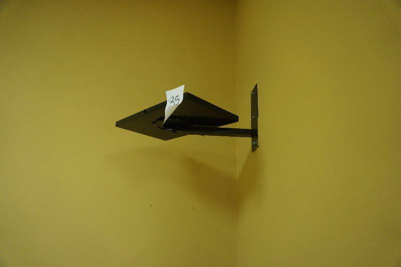 lot 35 image: Wall Mount TVSecurity Monitor Stand