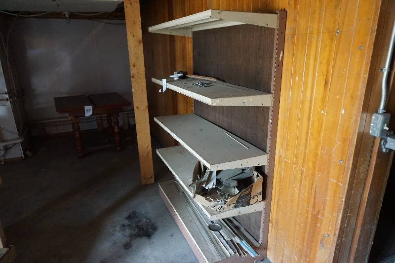 lot 48 image: Metal Retail Display Shelving Unit