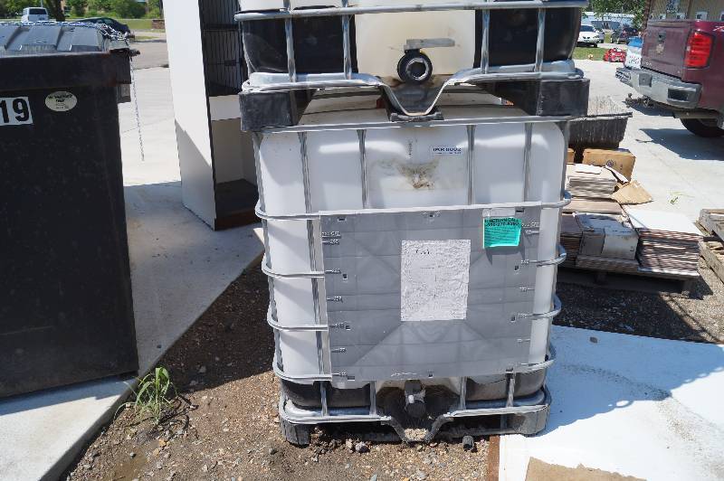 Chemical Tote Tank