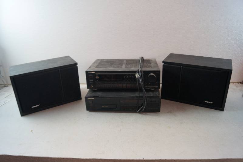 Pioneer ReceiverBose Speakers