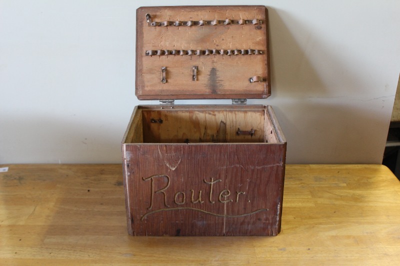 Crimper in Vintage Wooden Box