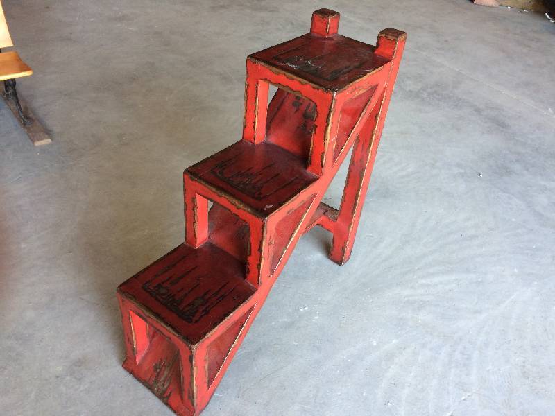 lot 268 image: Unique Distressed Plant Stand