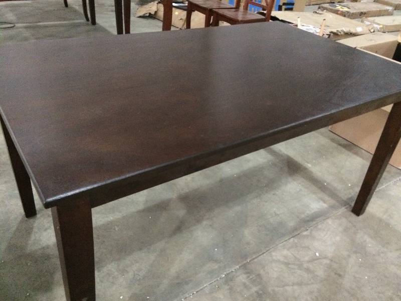 lot 292 image: Table