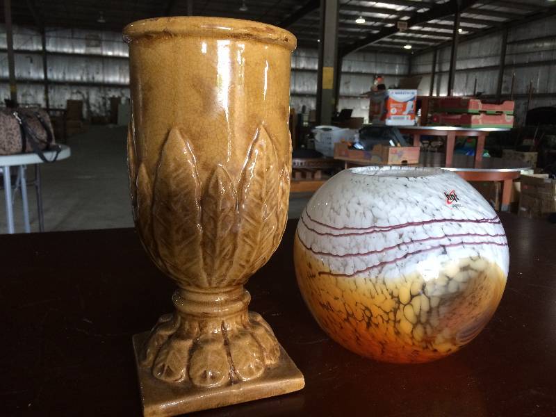 lot 308 image: Two Gorges Vases