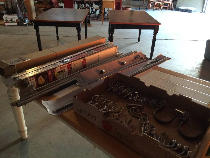 lot 353 image: Huge Lot of Window Treatment Items