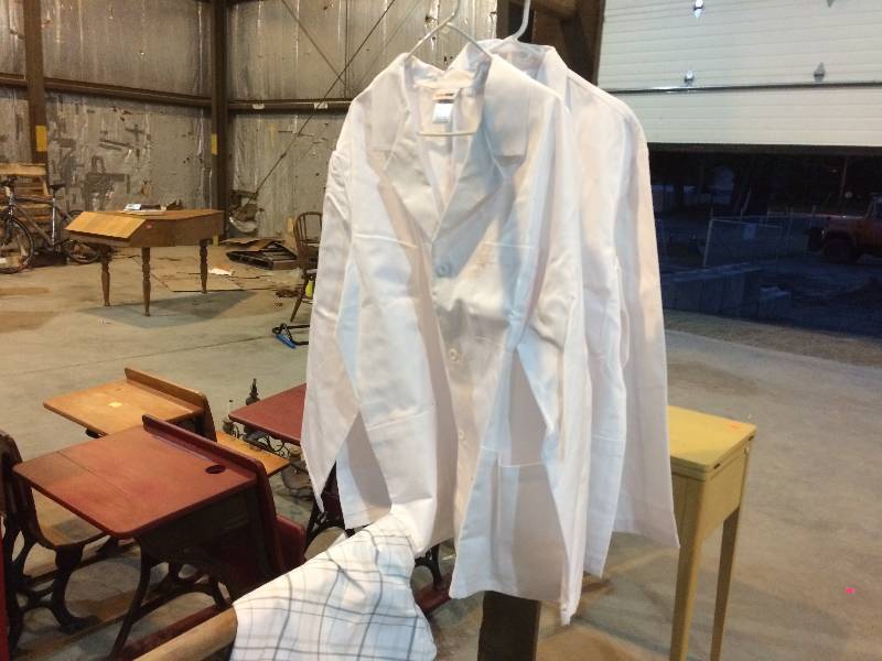 lot 364 image: New Lab Coats