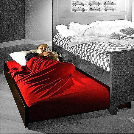 lot 154 image: LightHeaded Beds Twin Trundle - Black