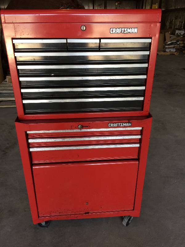 lot 31 image: Craftsman Tool Box With keys