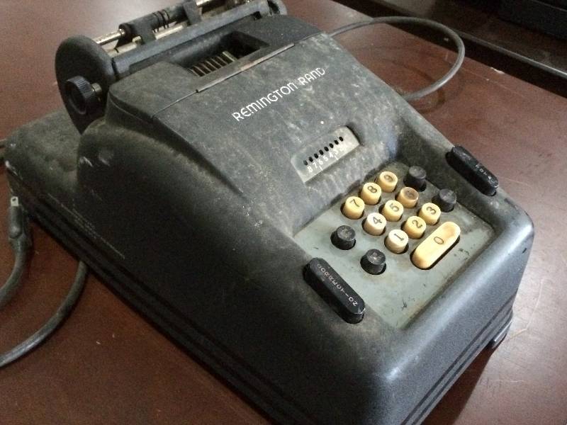 lot 71 image: Vintage Remington Rand Adding Machine