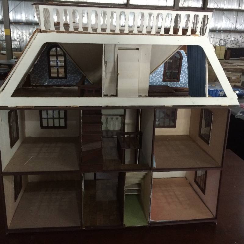 lot 80 image: Handmade Large Three Story Doll House