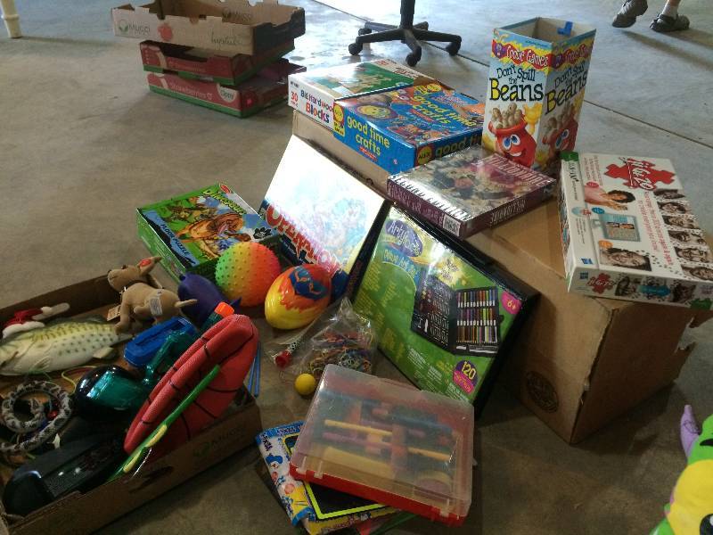 lot 90 image: Large Lot Of Childrens Games and Toys
