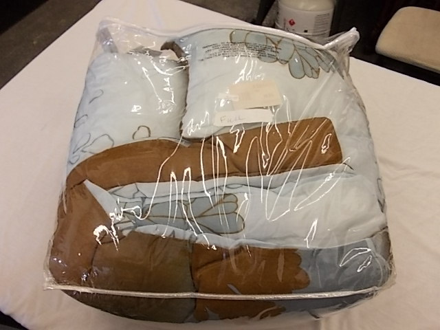 Full Size Comforter Set