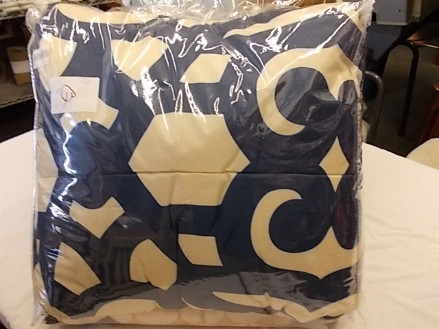 Queen Size Comforter Set