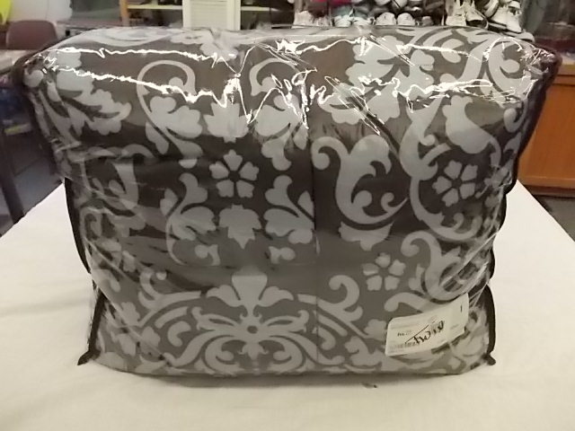 Twin Comforter Set
