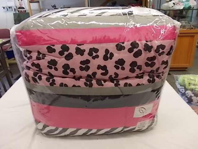Twin Size Bed Set