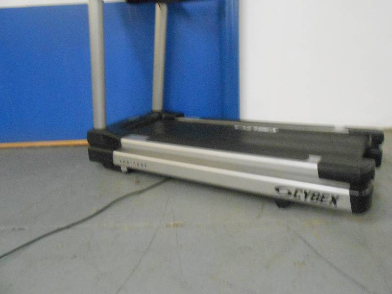 Cybex 425 LCX Light Commercial Treadmill
