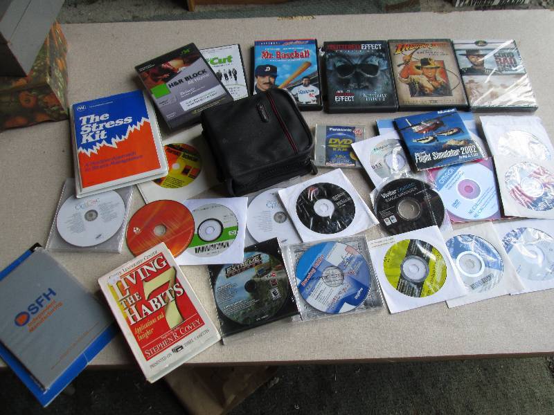 Lot of computer software, inspirati...