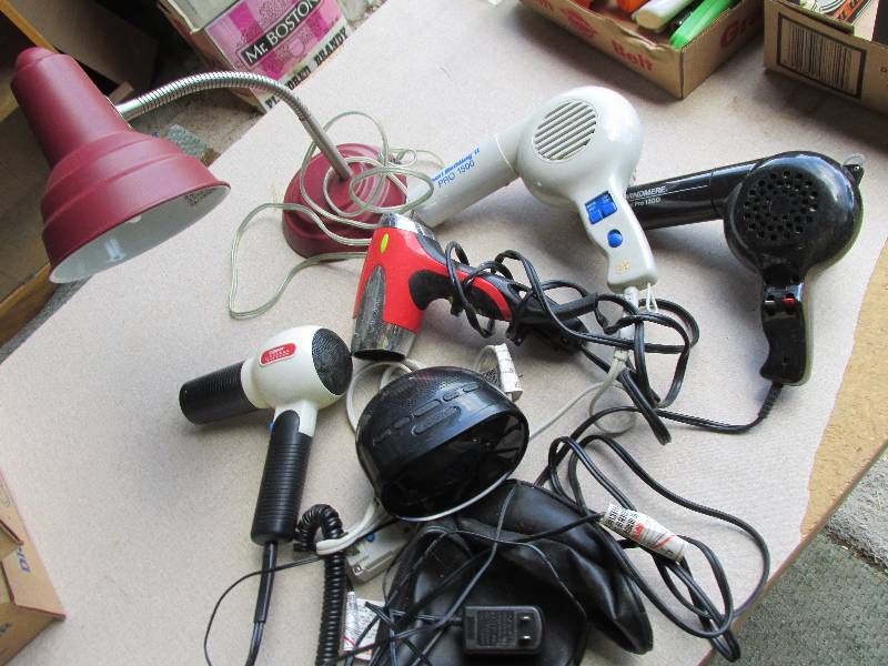 Hair dryers, alarm clock and table ...