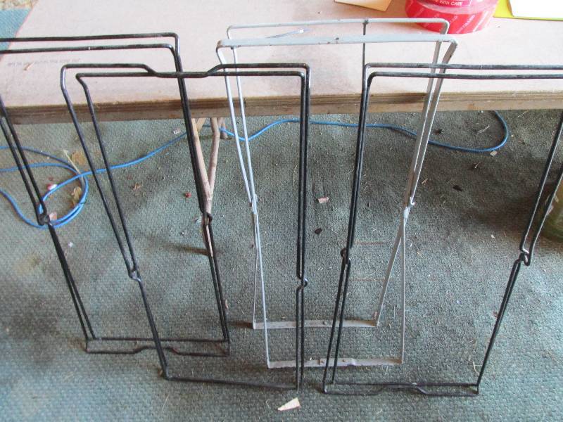 4 laundry bag holders, nice thick m...