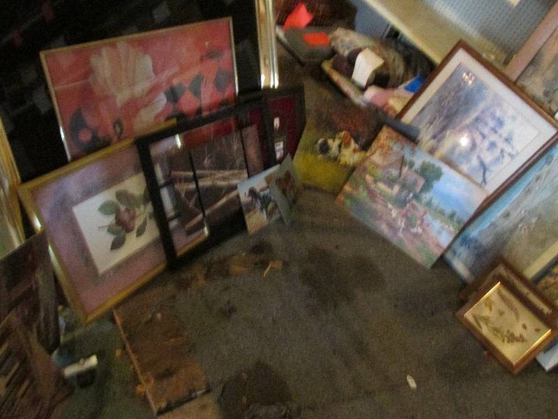 Lot of assorted pictures and frames...