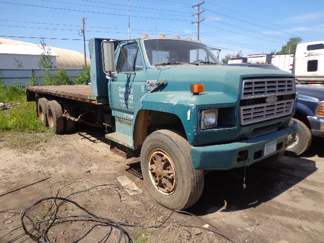 lot 5 image: Ford F900 Rollback