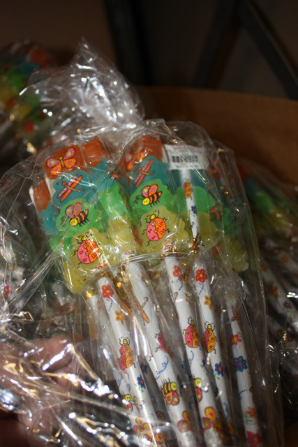 lot 208 image: Pencil Assortment