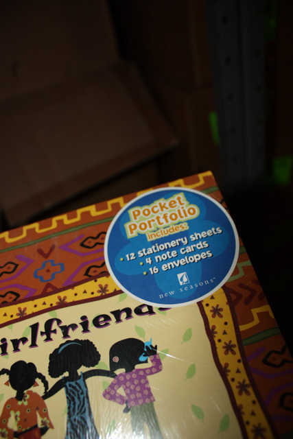 lot 225 image: Girlfirends Pocket Stationery Portfolio