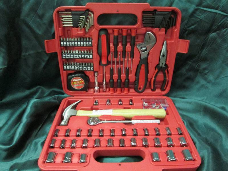 lot 1 image: Ultra-tough ultra steel 110 Piece 1...