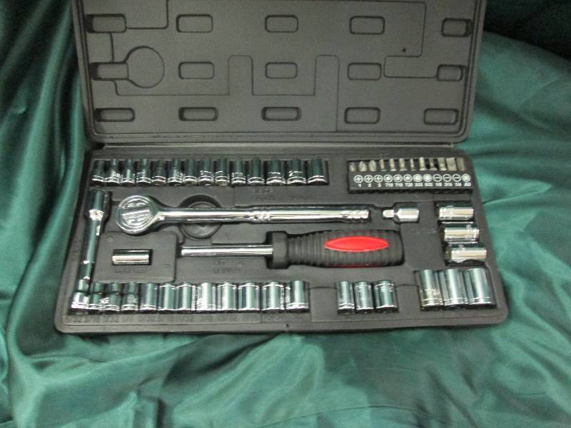 lot 23 image: Ultra tough ultra steel 54 piece 1...