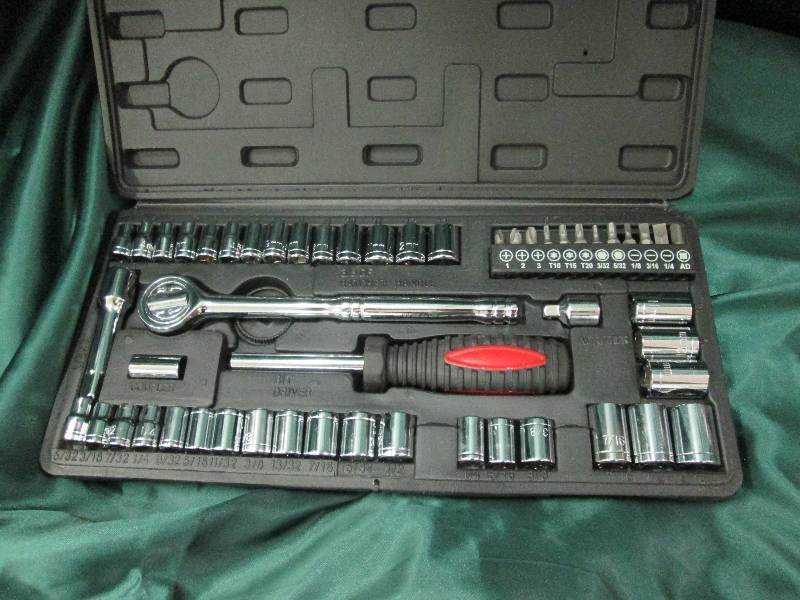 lot 25 image: Ultra tough ultra steel 54 piece 1...