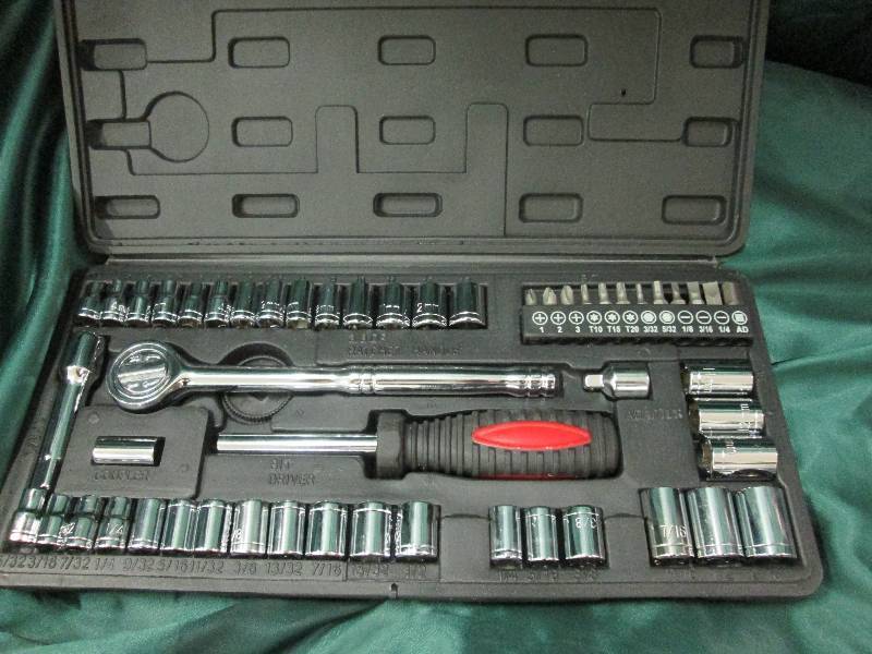 lot 28 image: Ultra tough ultra steel 54 piece 1...
