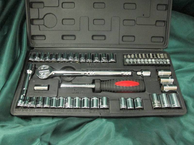 lot 34 image: Ultra tough ultra steel 54 piece 1...