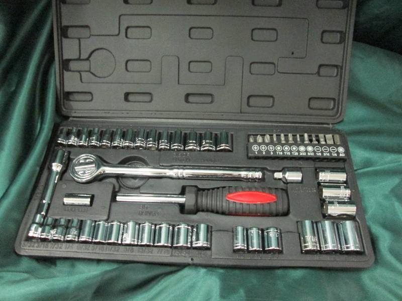 lot 35 image: Ultra tough ultra steel 54 piece 1...