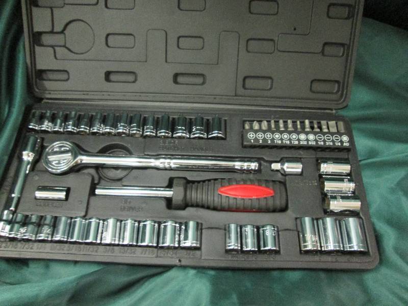 lot 37 image: Ultra tough ultra steel 54 piece 1...