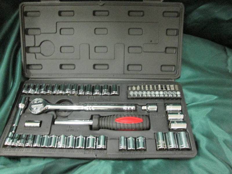 lot 38 image: Ultra tough ultra steel 54 piece 1...