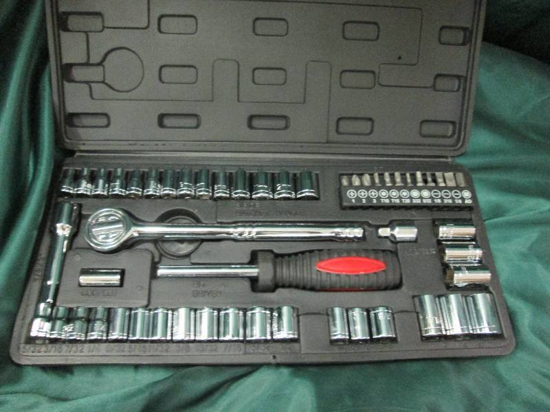 lot 45 image: Ultra tough ultra steel 54 piece 1...